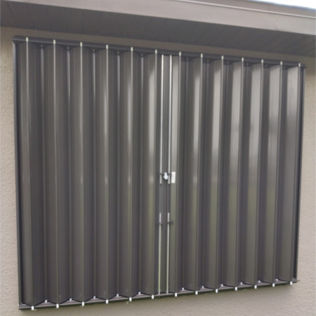 3 Tips For Maintaining Your Accordion Hurricane Shutters